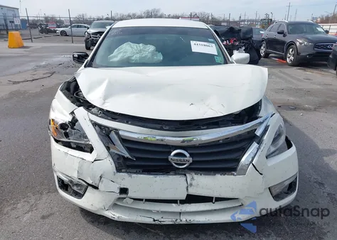 2015 Nissan Altima 2.5 Sv из США, поврежденный, VIN 1N4AL3AP8FC569099